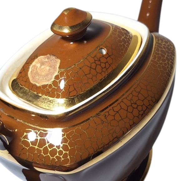 VINTAGE HALL CHINA CHOCOLATE BROWN/GOLD TRIM TEA POT 8 CUP # 0102 - Picture 4 of 12